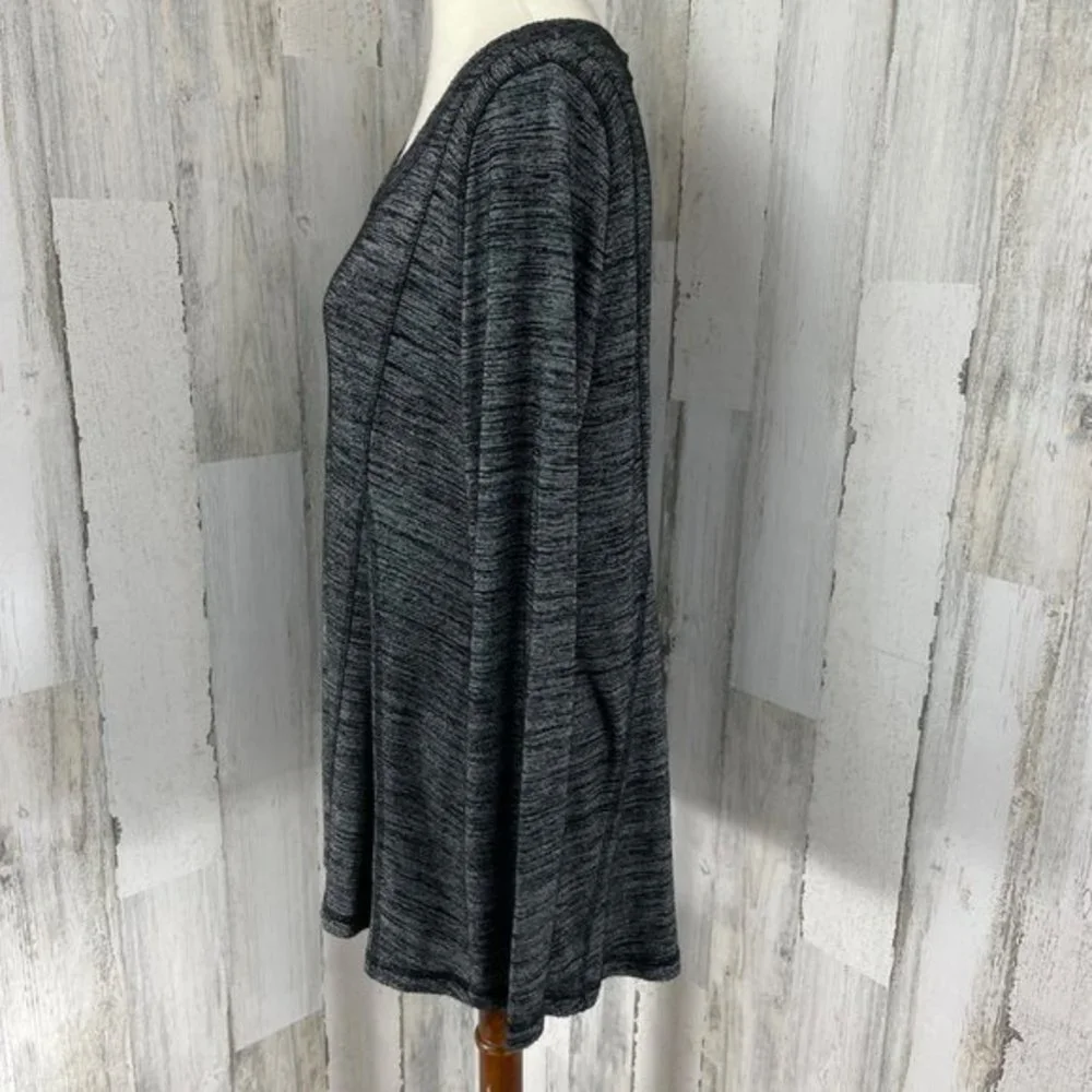 Soft‎ Surroundings Women's Gray Burnout Scoop Neck Stretch Long Sleeve Blouse M